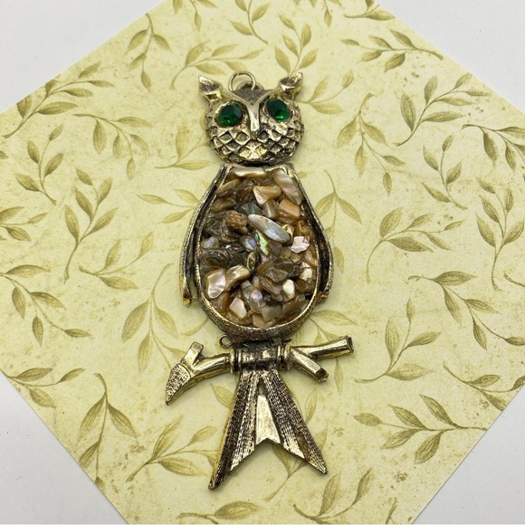 Vintage Owl Pendant Green Rhinestone Eyes Abalone Shell Chips - Picture 2 of 7